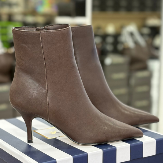 Karos Stivaletto in vera pelle con cerniera laterale Tacco 8cm.